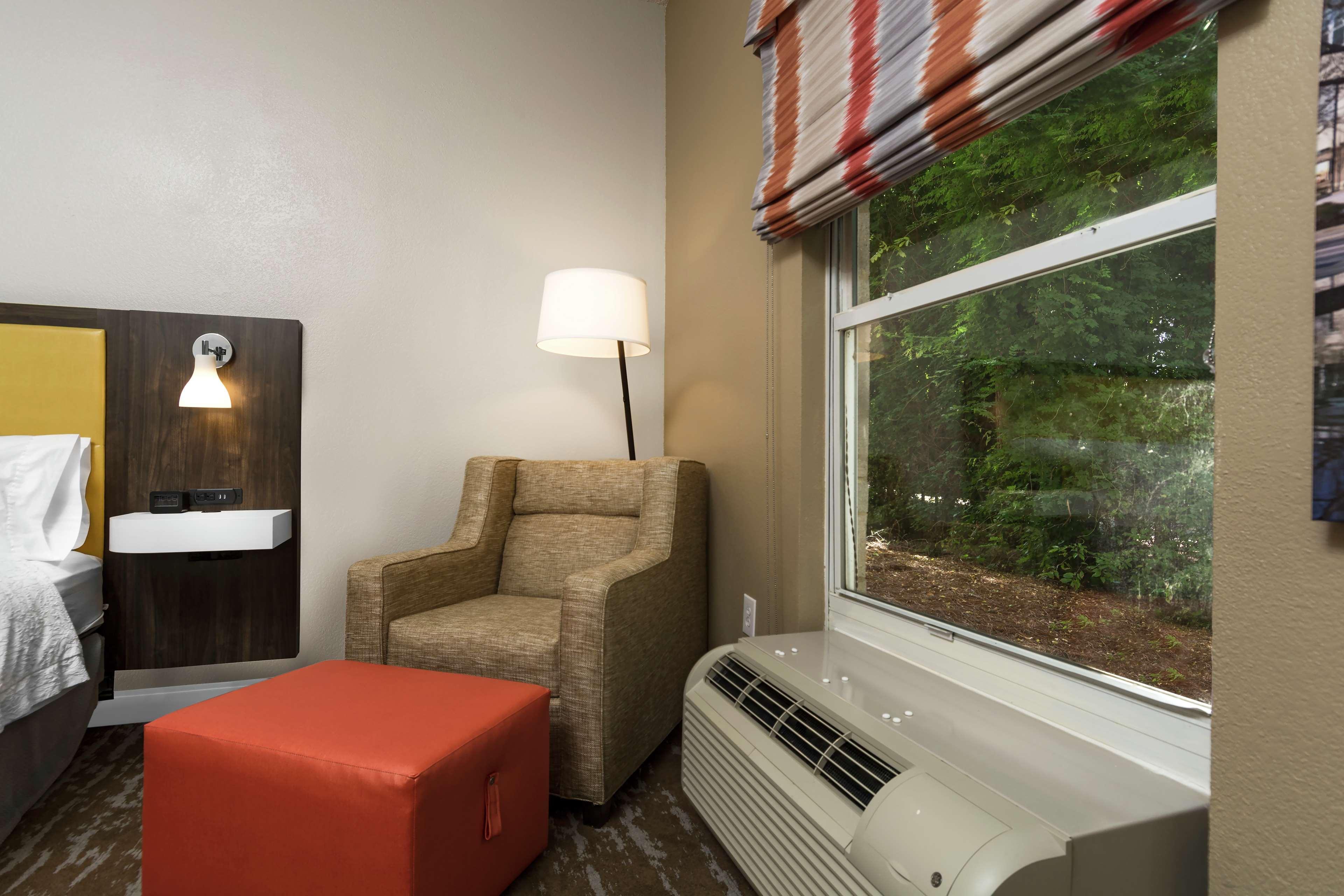 Hampton Inn & Suites Raleigh Cary Lenovo Center Extérieur photo