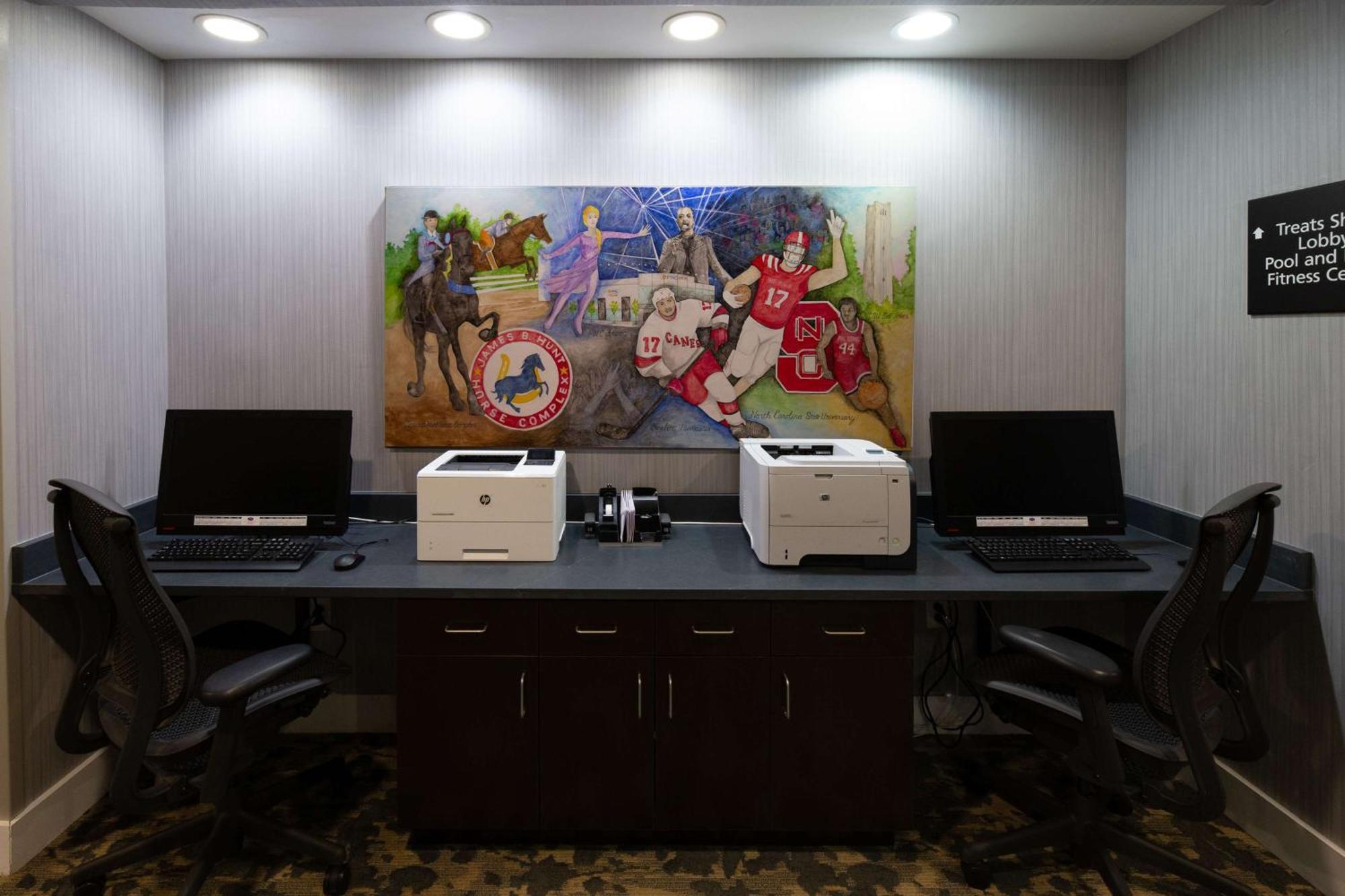 Hampton Inn & Suites Raleigh Cary Lenovo Center Extérieur photo