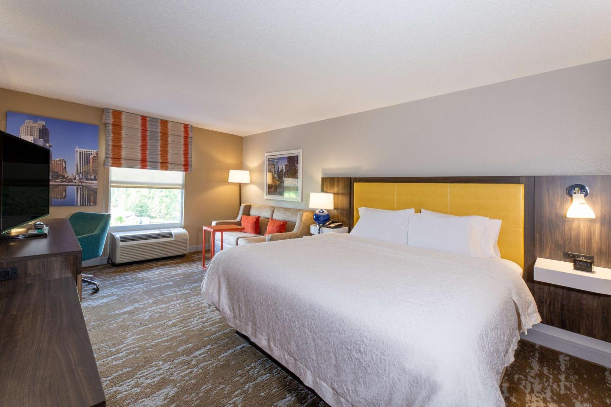 Hampton Inn & Suites Raleigh Cary Lenovo Center Extérieur photo