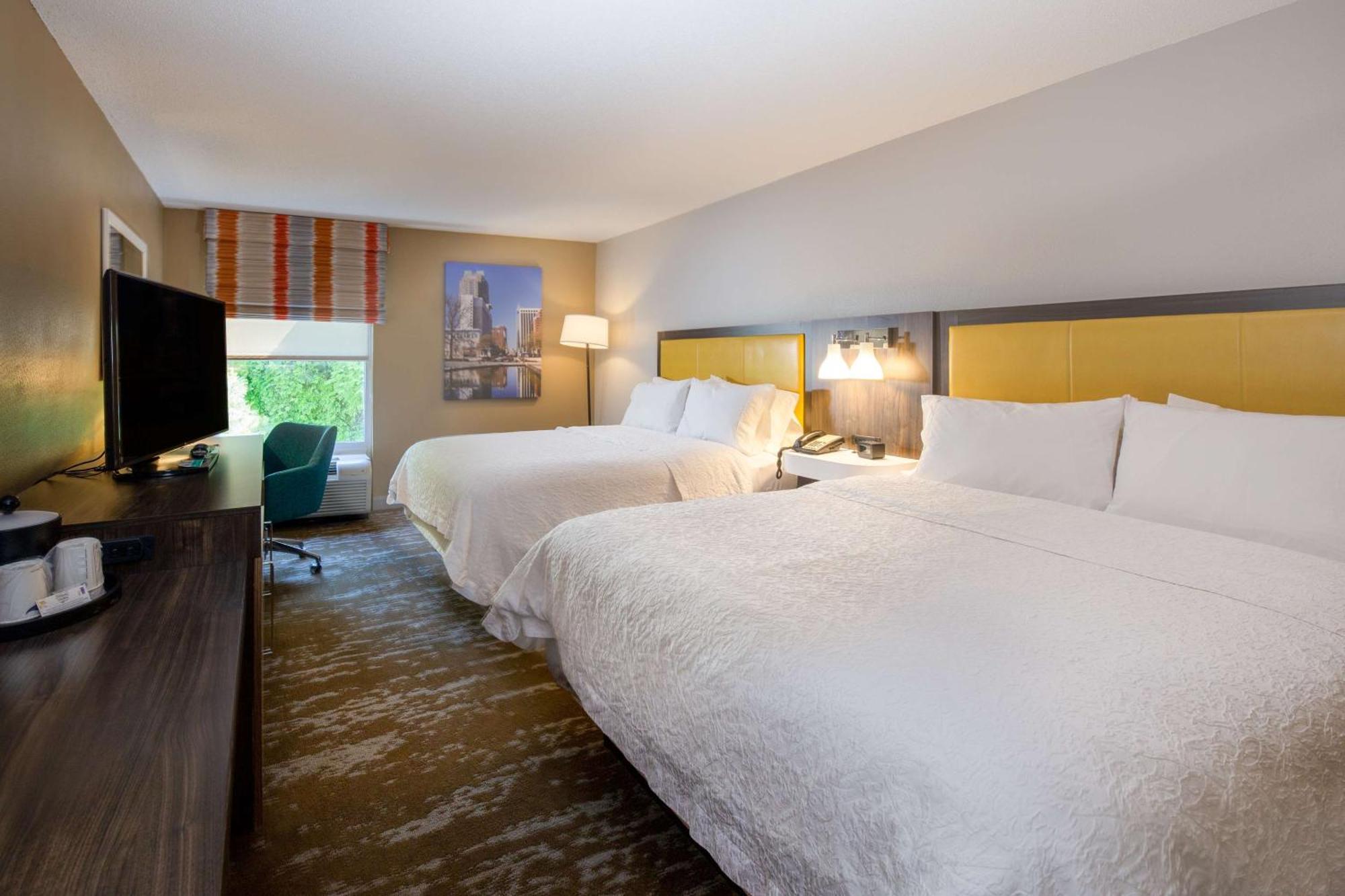 Hampton Inn & Suites Raleigh Cary Lenovo Center Extérieur photo
