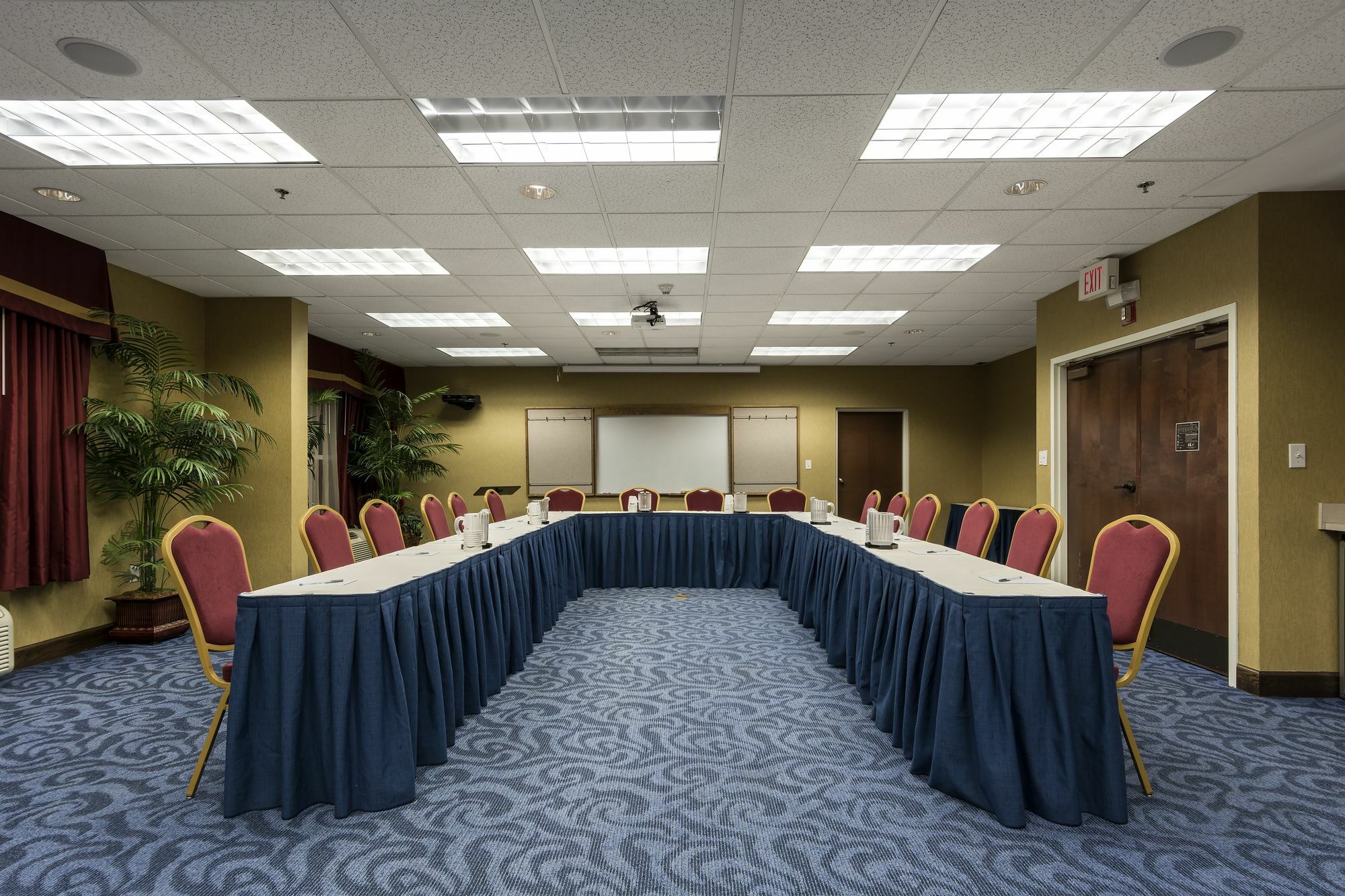 Hampton Inn & Suites Raleigh Cary Lenovo Center Extérieur photo